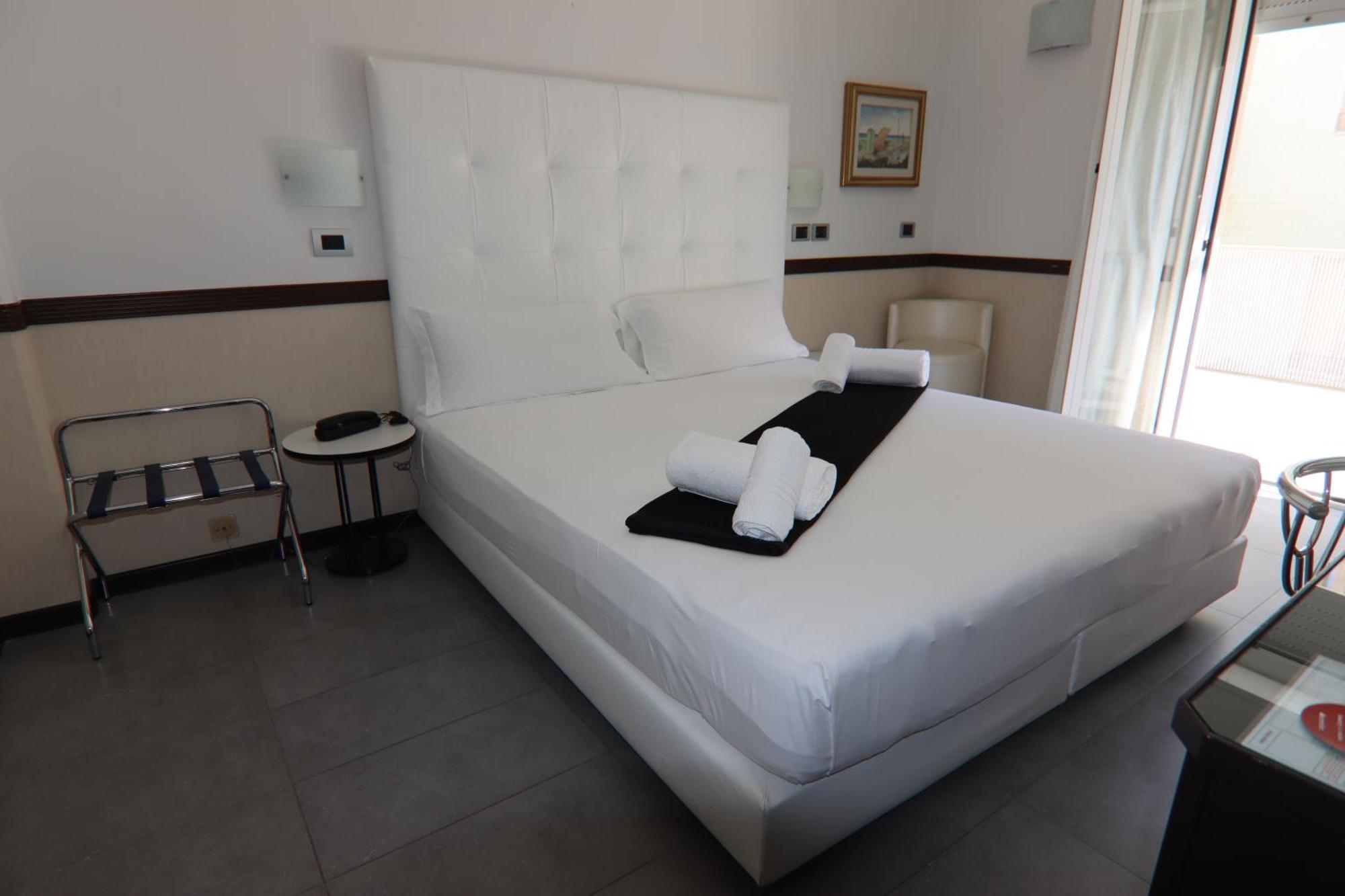 Hotel Derby ريميني المظهر الخارجي الصورة